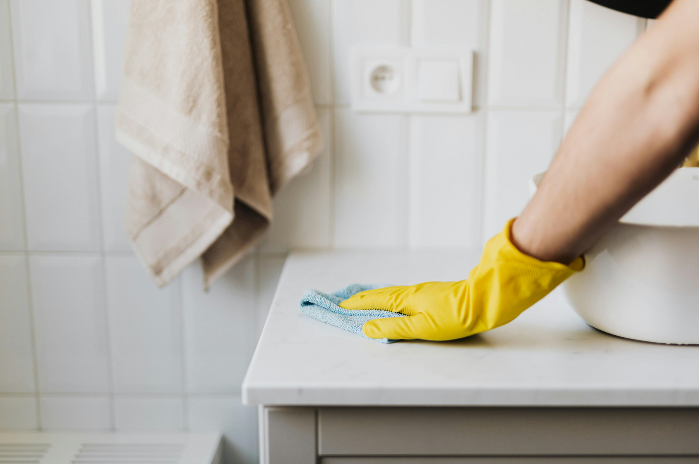 Surface & Spot Cleaning